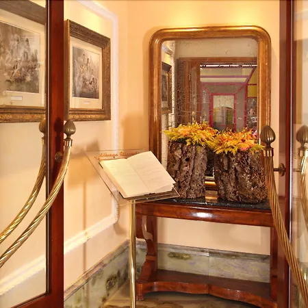 Ottocento Hotel
